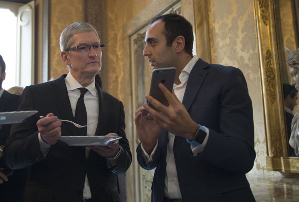 Филиппо Веронезе, CEO Quokky, и Тим Кук, CEO Apple